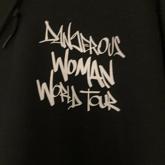 Ariana Grande 'Dangerous Woman Tour" Black Hoodie Medium - Picture 2 of 8